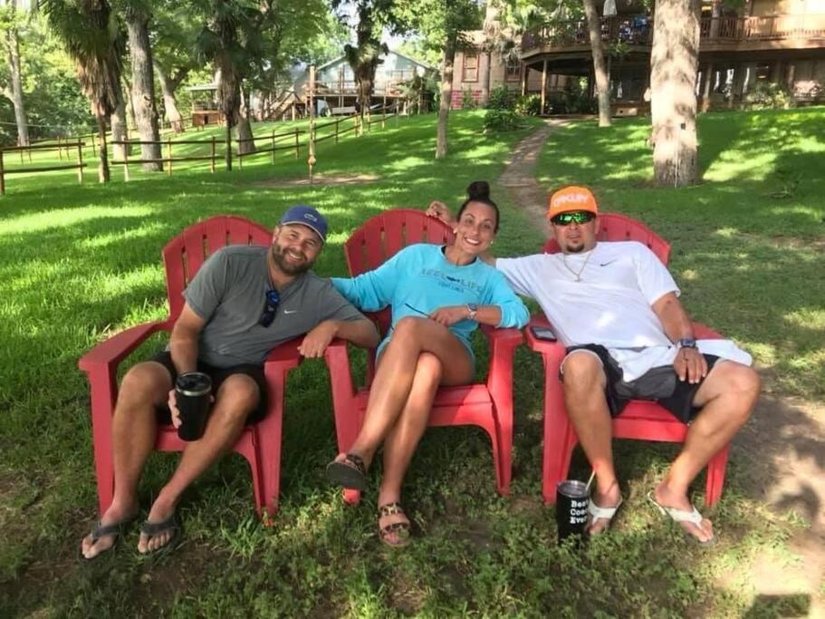 The River Haven - Sleeps 32 - On Guadalupe River Seguin Luaran gambar