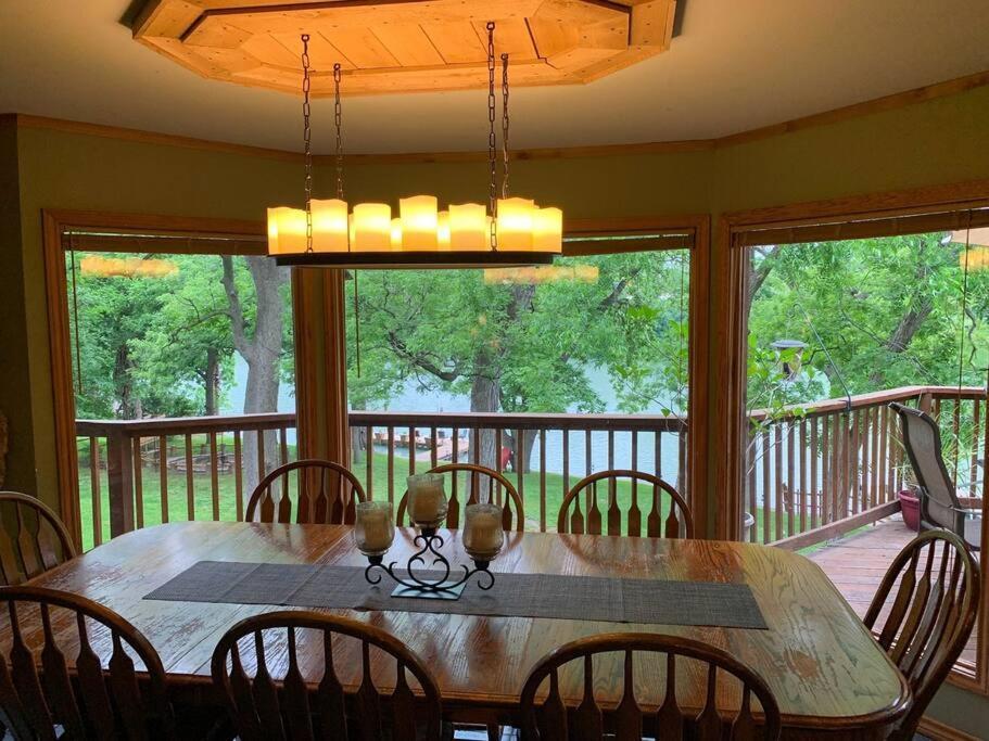 The River Haven - Sleeps 32 - On Guadalupe River Seguin Luaran gambar