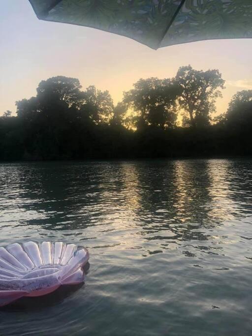 The River Haven - Sleeps 32 - On Guadalupe River Seguin Luaran gambar