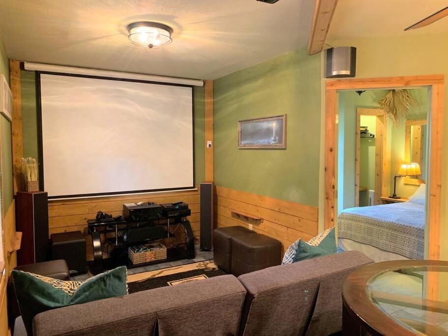 The River Haven - Sleeps 32 - On Guadalupe River Seguin Luaran gambar